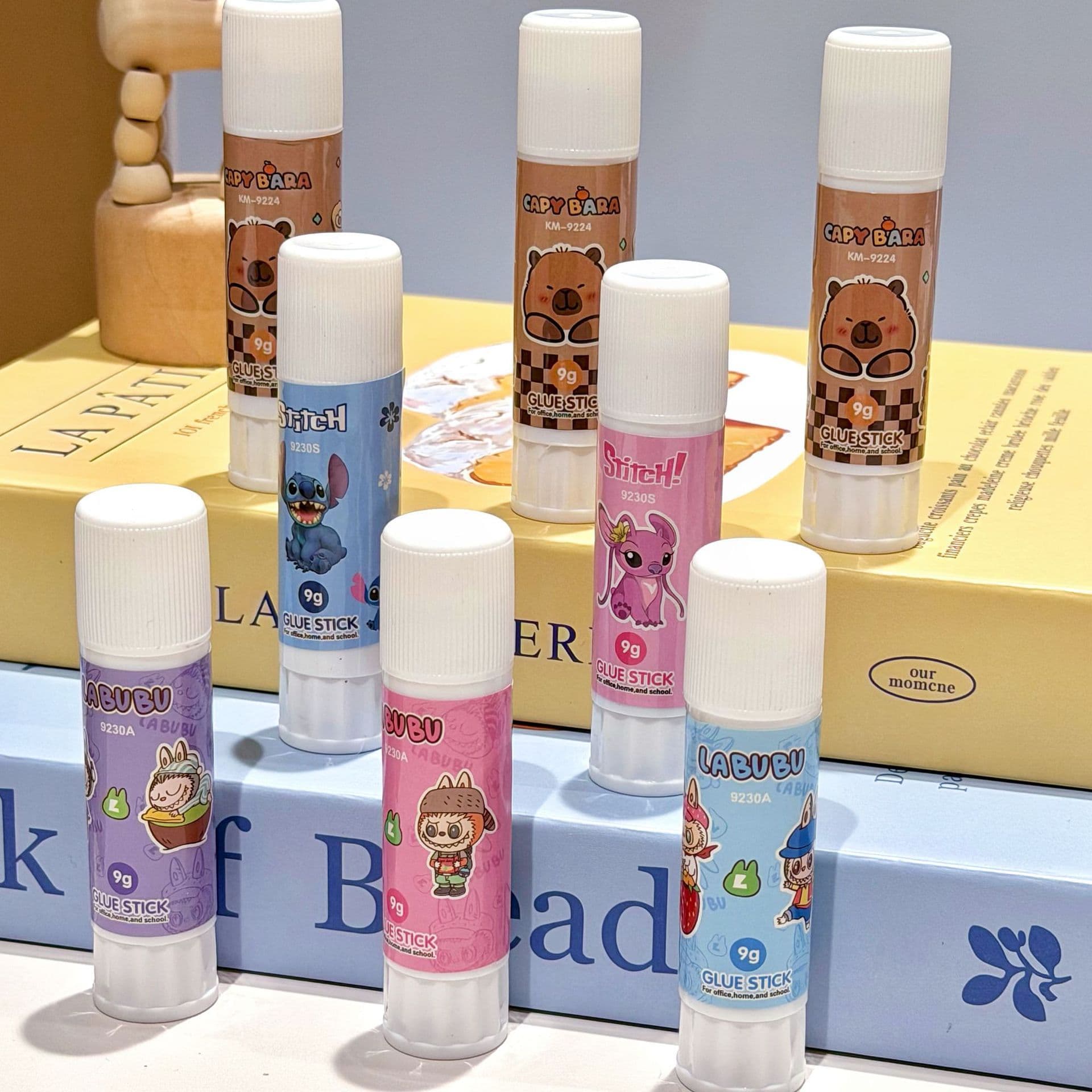 Cute Capybara Solid Glue Stick Portable Small DIY Handmade High Viscosity Glue Stick Preschool Educational Stationery Office Supplies