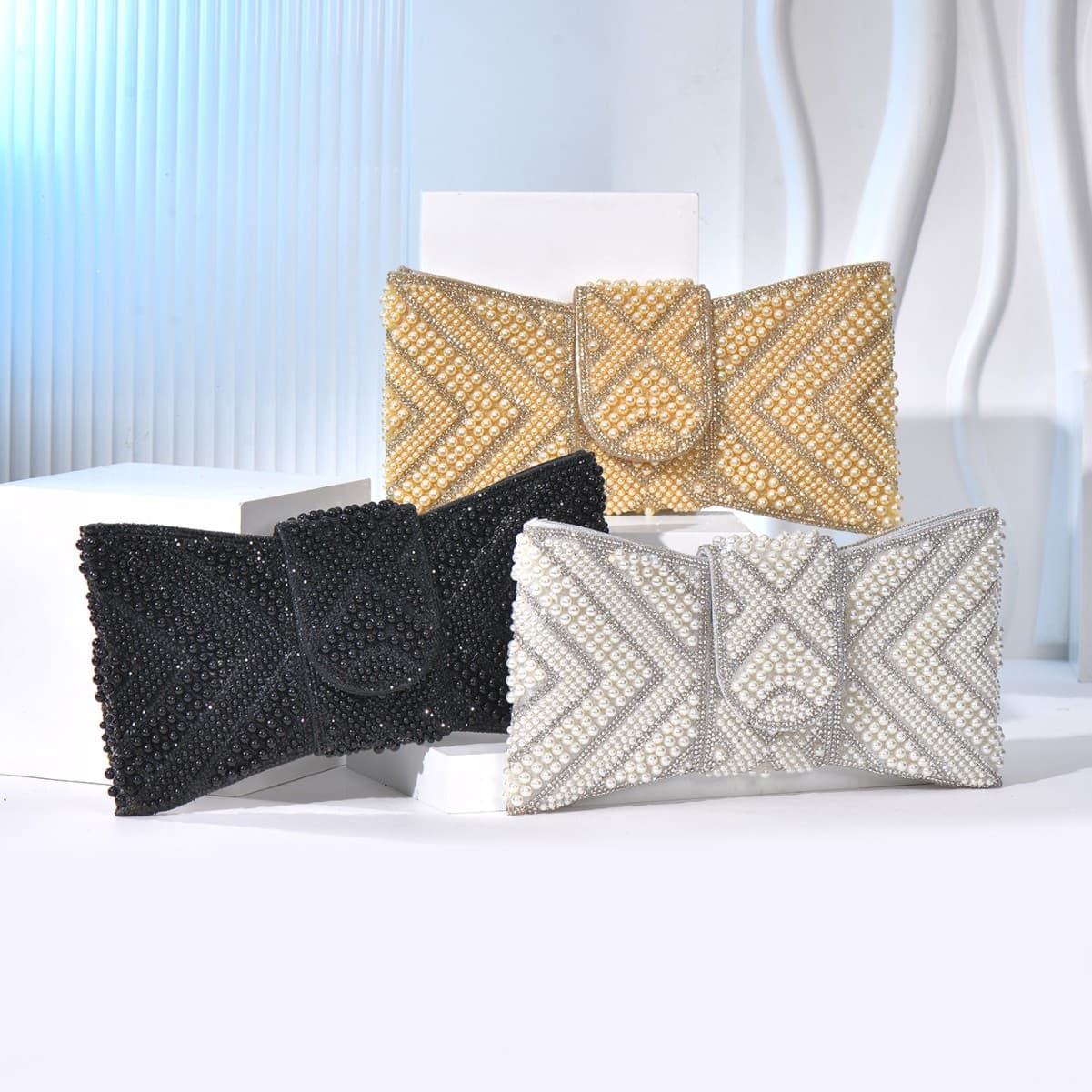 Celebrity Pearl Butterfly Portable Crossbody Banquet Bag Romantic Wedding Evening Dress European and American Temperament Bag Envelope Bag