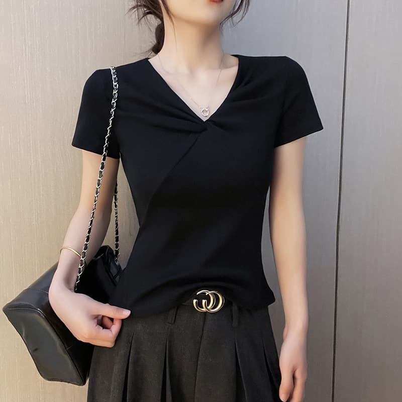 V-Neck Short Sleeve T-Shirt for Women 2025 New Twist Knit Cotton Design Sexy Black Crop Top