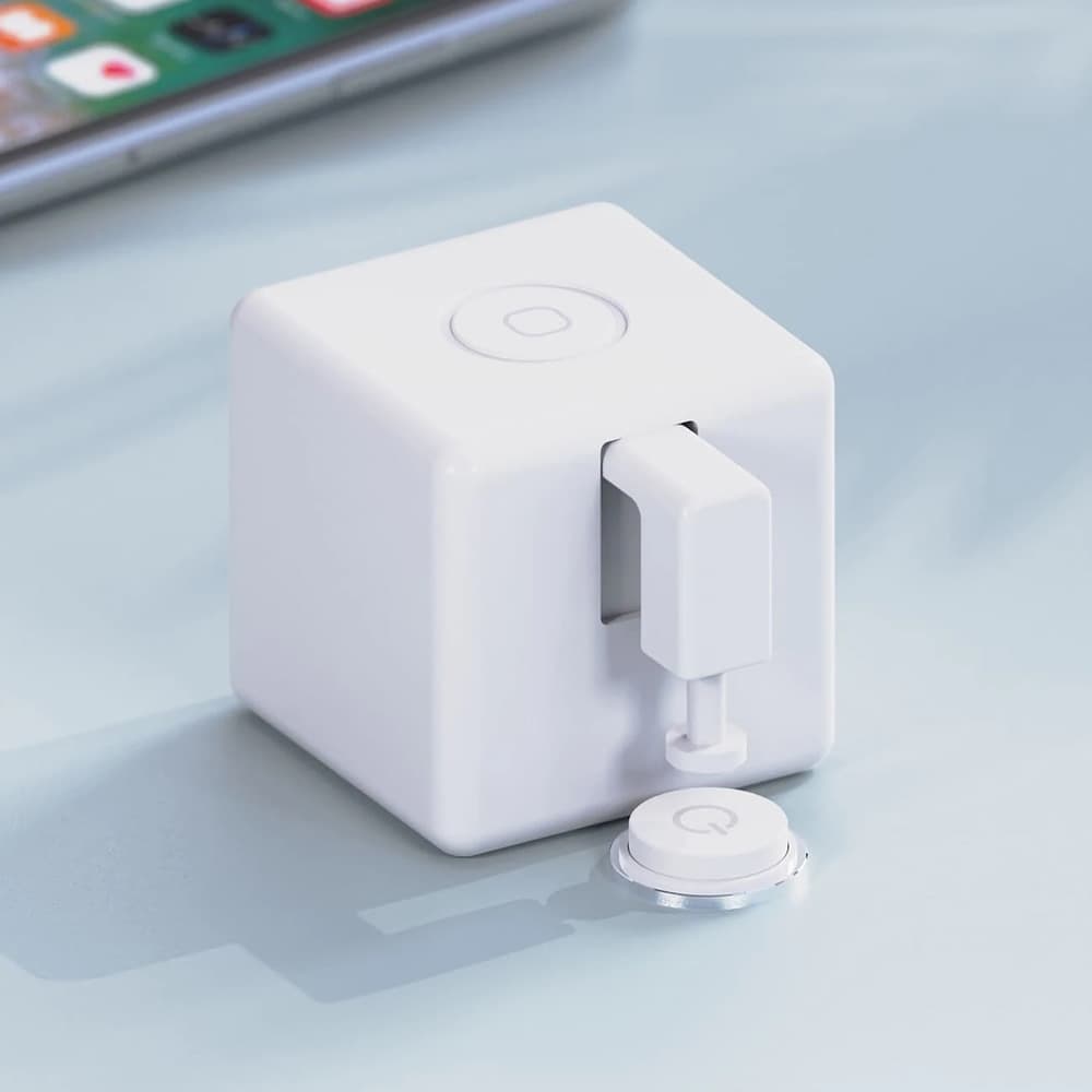 HomeKit-enabled Zigbee smart finger robot, remotely turns lights on/off via computer or mobile phone.
