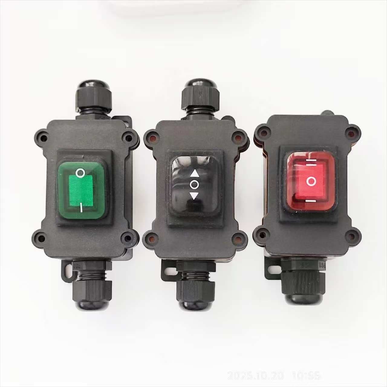Bulk Hot-Sale PG9 Waterproof Switch Outdoor Enclosure PG13.5 White Single Screw Terminal IP65 Waterproof
