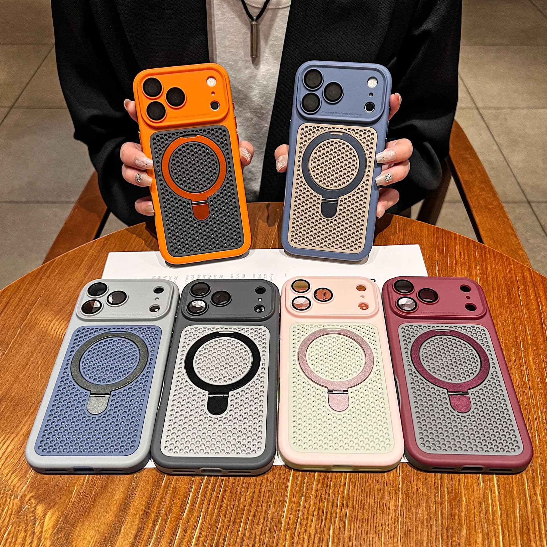 Suitable for Apple 17 Promax mobile phone case magnetic charging 16PM armor shield fine mesh bracket 15PM protective cover