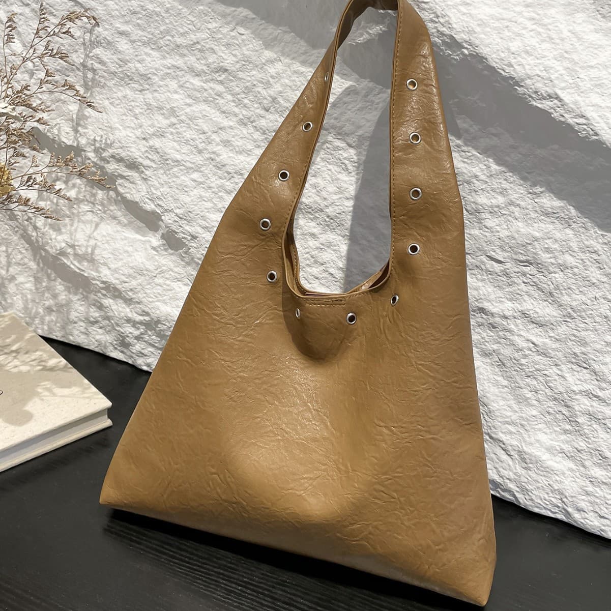 Large Capacity Tote Bag for Women Fall/Winter 2024 New Style Commuter Bag College Student Shoulder Bag Shopping Bag