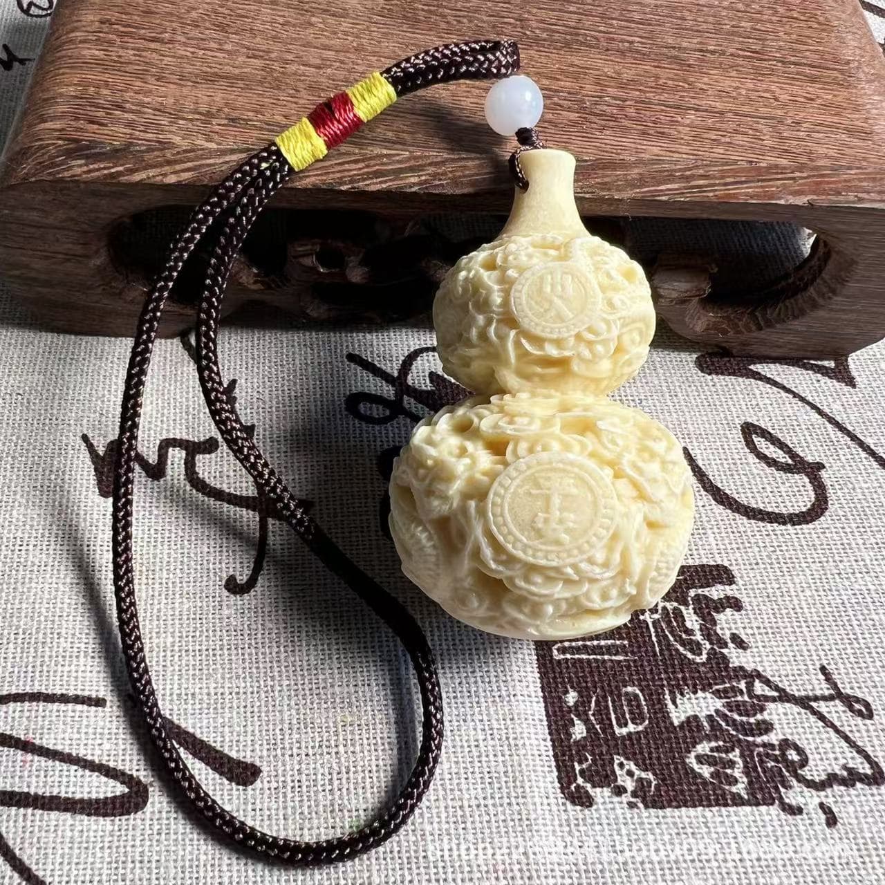 Imitation Ivory Fruit Gourd Pendant, Handle, Car Pendant, Many Children Many Blessings, Gourd, Paper Toy, Portable Gift for Elders