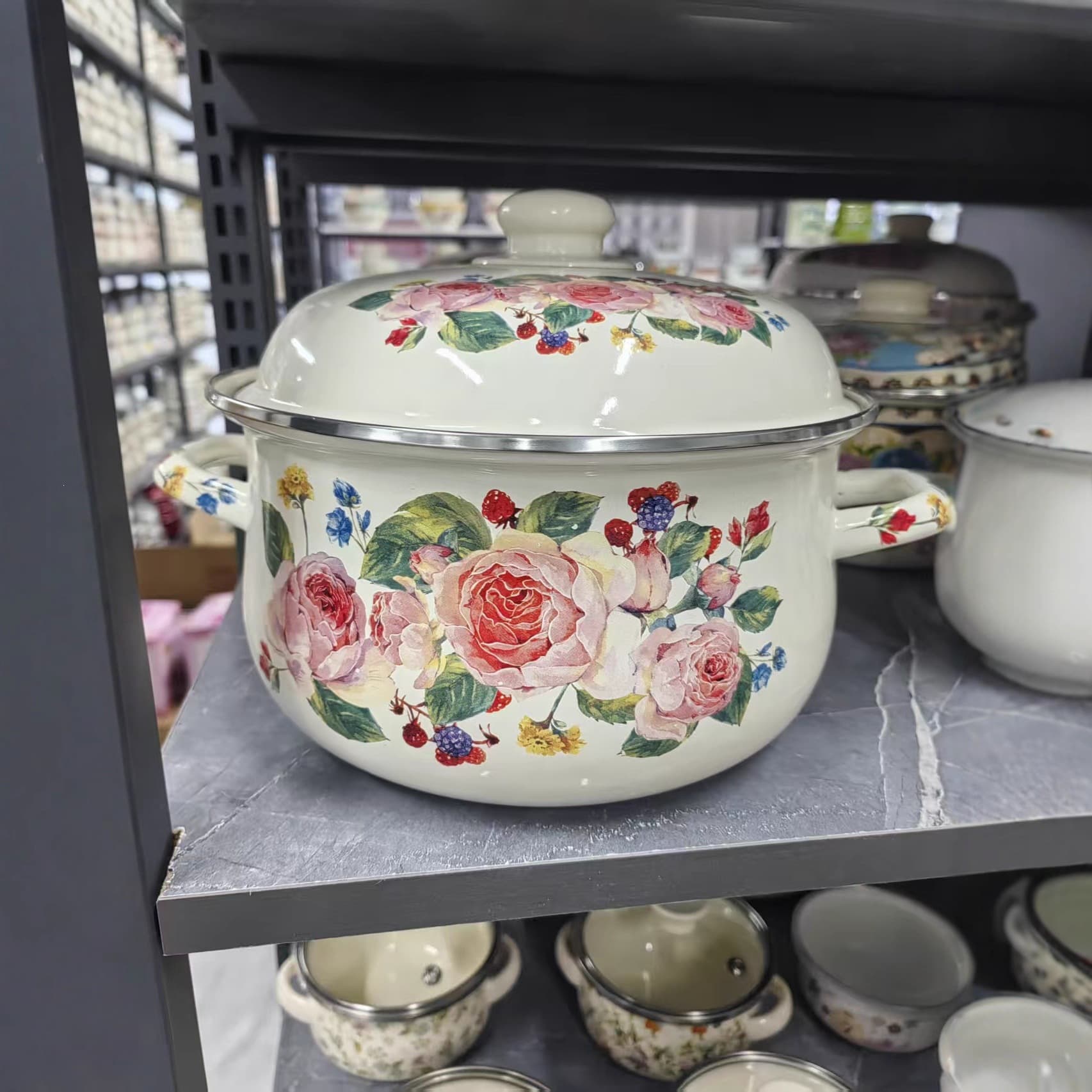 Factory Direct Enamel Pot Cast Iron Pot Household Soup Pot Braising Pot Milk Pot Retro Classic Stew Pot Enamel Pot