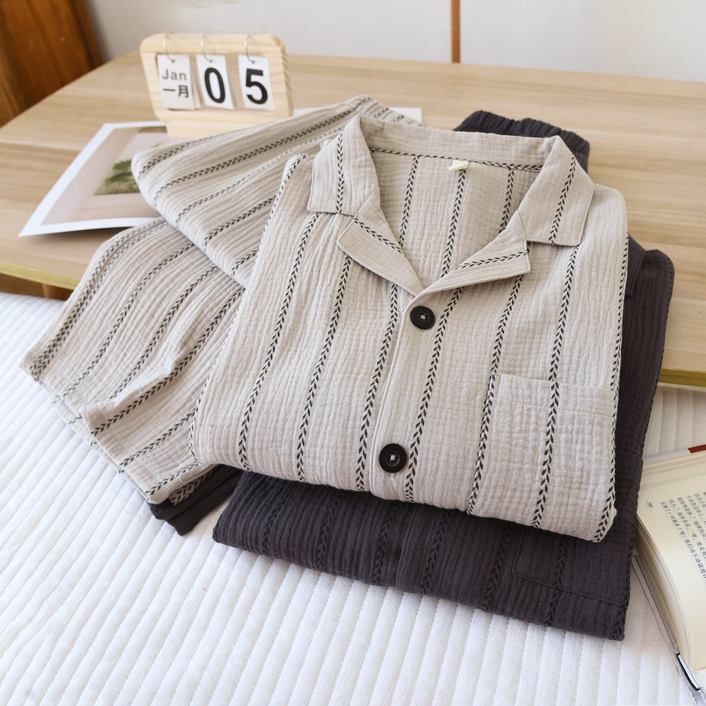 Baby Boy Cotton Cardigan Striped Long Sleeve Pajama Set for Spring and Autumn - Casual Homewear with Wrinkle Fabric