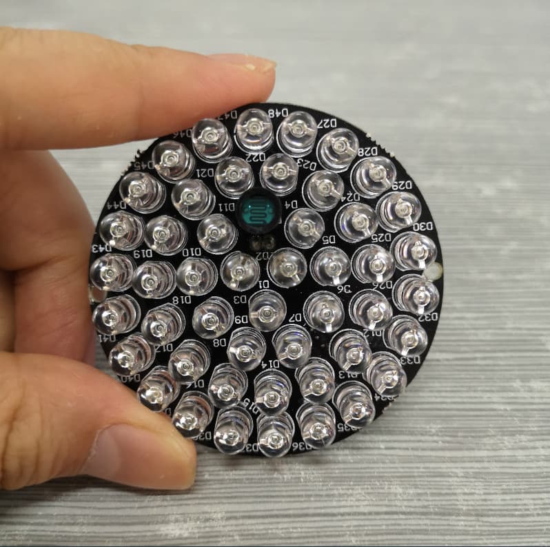 Surveillance Infrared Light 940nm Non-Glowing, Auxiliary Light Panel, 940nm Wavelength, 12V 48-LED F5 Lamp for Camera Assistance