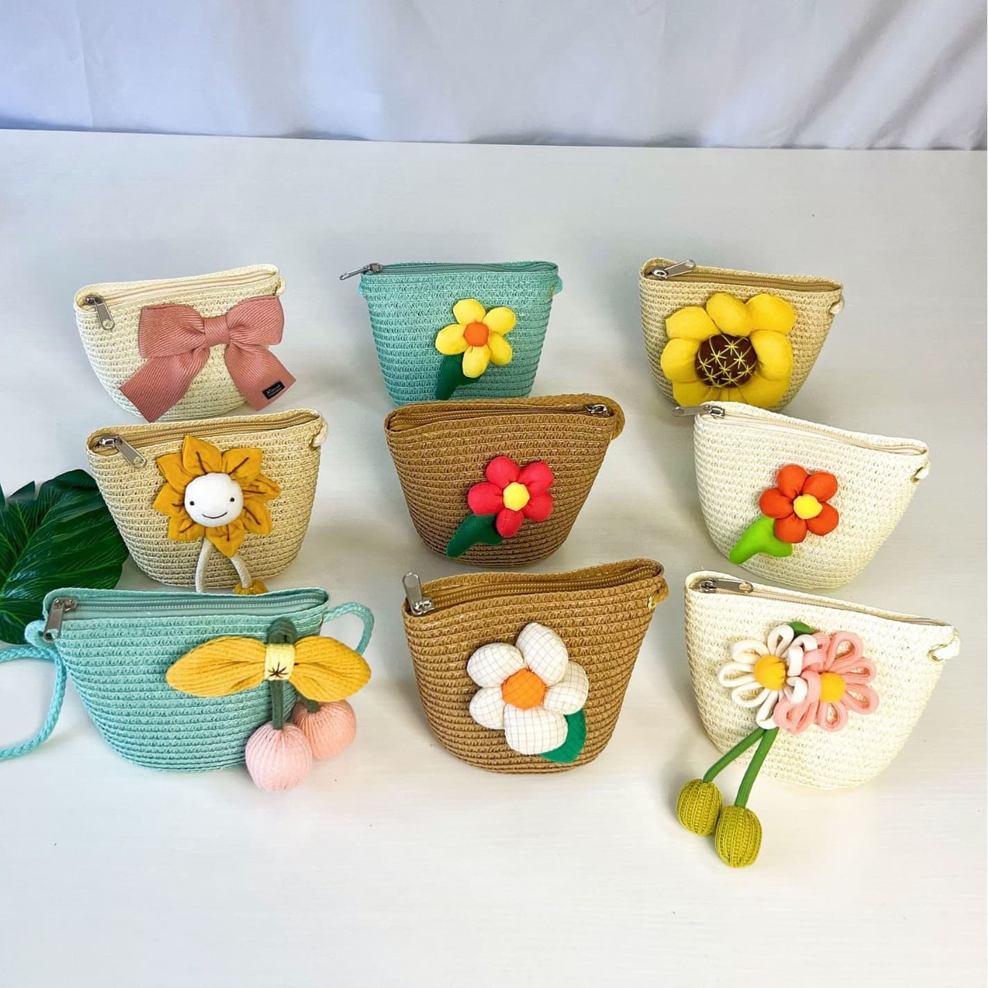 Spring and Summer New Children's Coin Purse Woven Straw Small Bag Korean Girls' Zipper Crossbody Bag Manufacturer Lightweight Storage