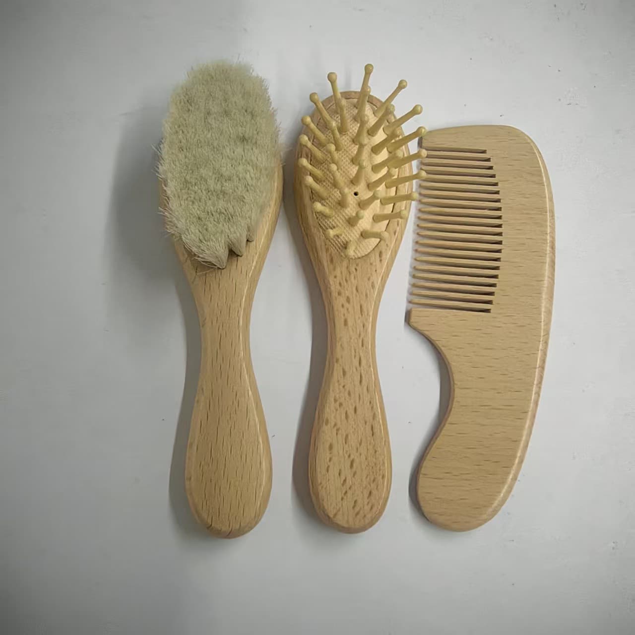 Manufacturer Direct Beechwood Baby Bath Set Soft Skin-Friendly Wool Brush Newborn Scalp Cleaning Massage