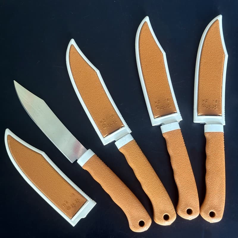 Yellow thickened fruit knife, thickened knife set, fruit knife, kitchen tools, 1 yuan 2 yuan store supply wholesale