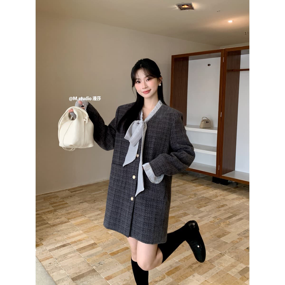 Guangzhou Shisanhang Authentic Winter New Style French Color Block Bow Tie Mid-Length Tweed Coat for Women