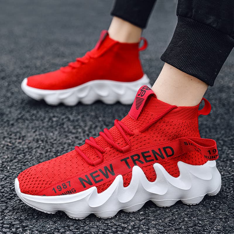 Cross-border new large size men's shoes lightweight breathable socks shoes men's volcano shoes sports casual shoes men's Korean shoes
