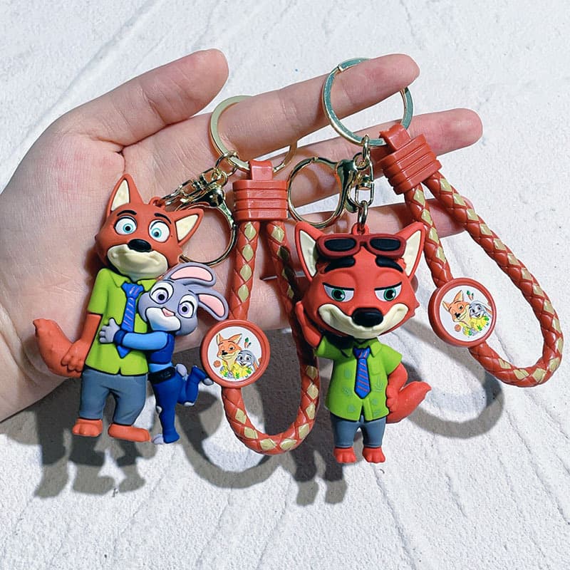 New anime Zootopia keychain cute Judy Nick keychain men's and women's bags small pendants wholesale