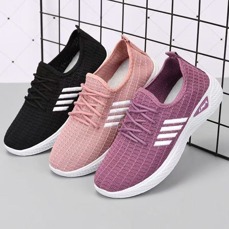 Flying Weave Mother Shoes for Women Breathable Lightweight Walking Shoes Casual Women's Shoes Walking Shoes Manufacturer 2026 Spring Summer