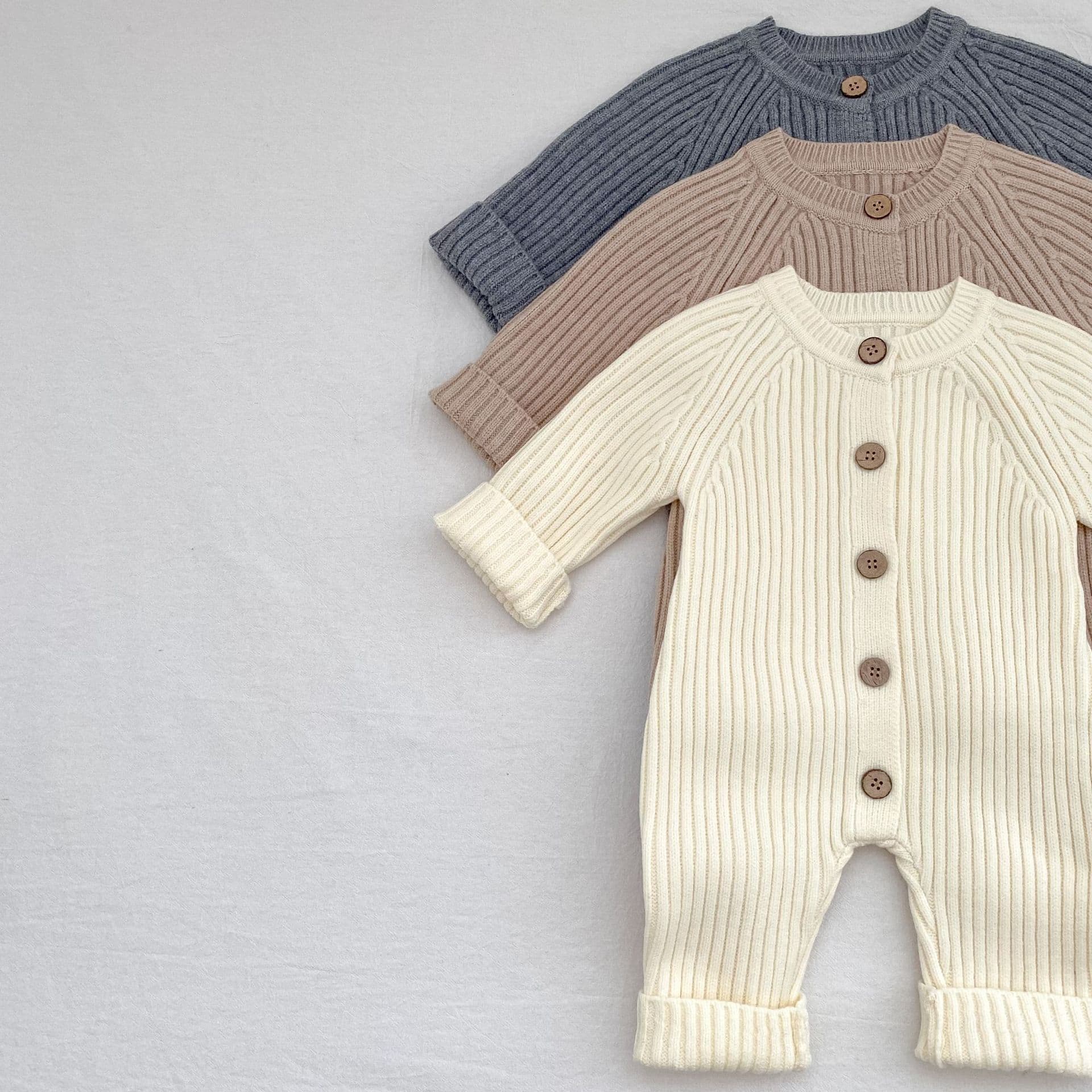 2026 Korean-style Baby Romper Autumn Outfit for Boys and Girls Solid Color Knitted Crawling Suit Thickened Ribbed Long Sleeve Romper