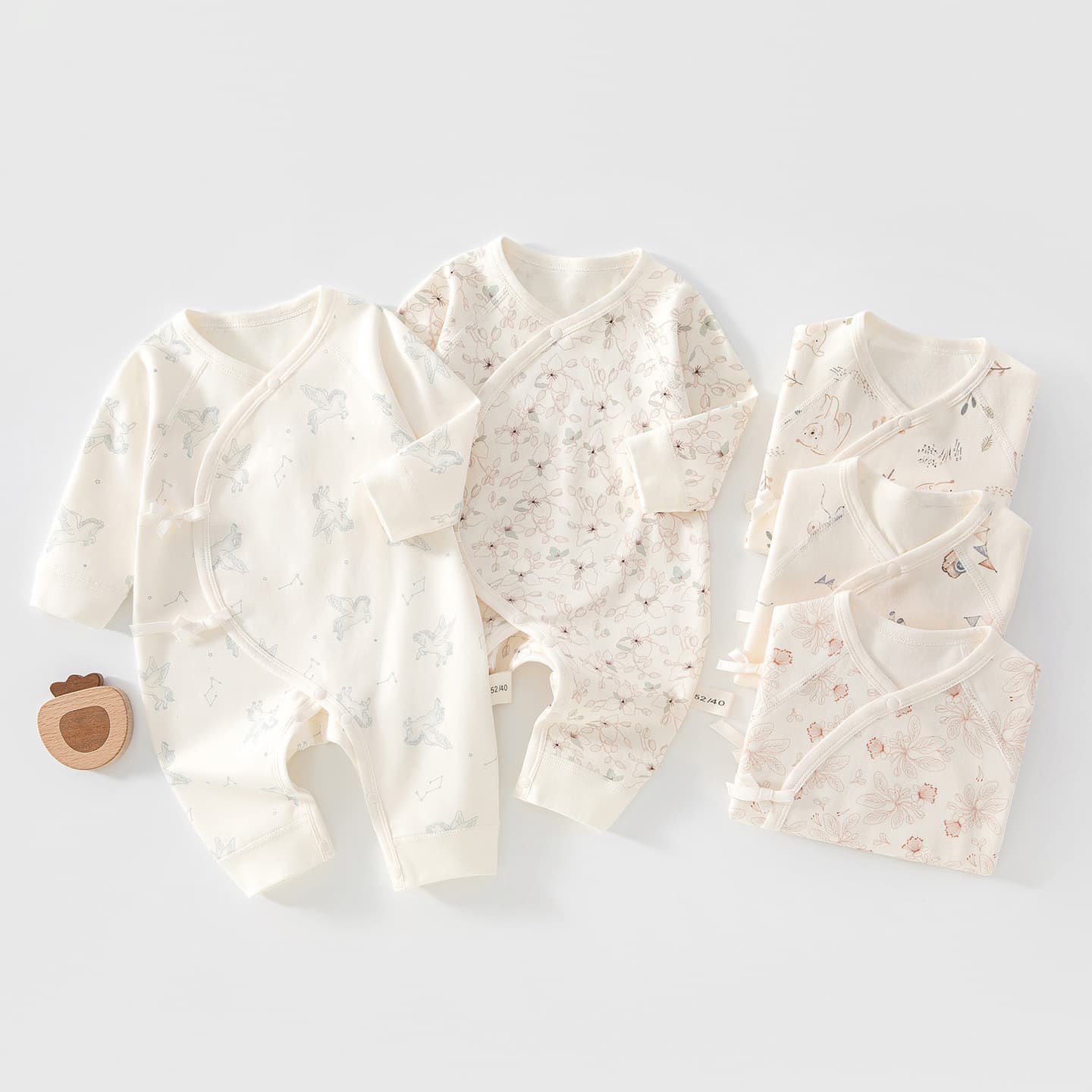 Newborn baby jumpsuit boneless harem spring and autumn pure cotton newborn monk suit crawling suit male and female baby spring and autumn clothes