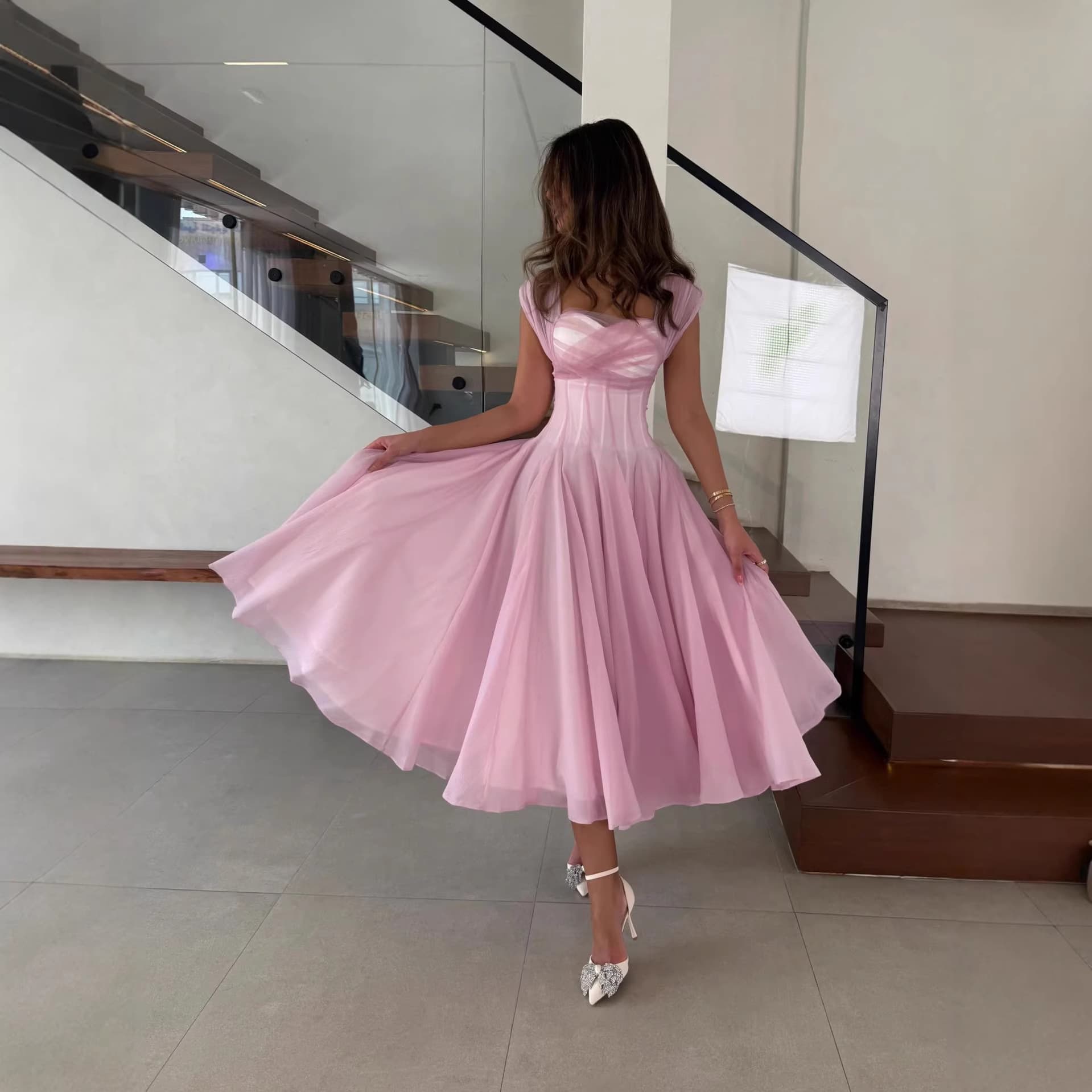 2025 new European and American style waist-cinching dress with wide swing for women summer French gentle temperament white pink long skirt