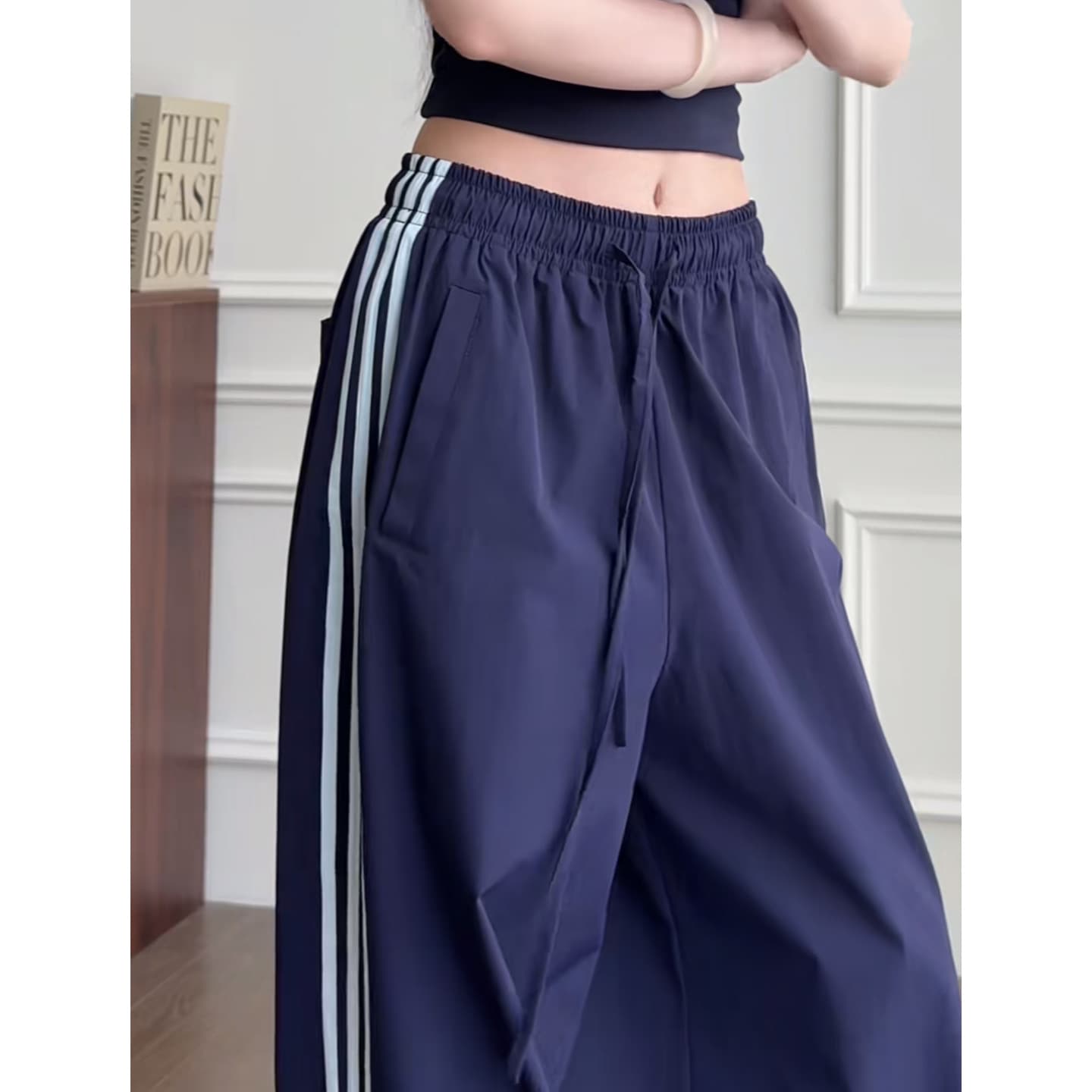 Navy three-stripe pleated sweatpants women's new summer thin high-waist drape slim quick-drying wide-leg casual pants