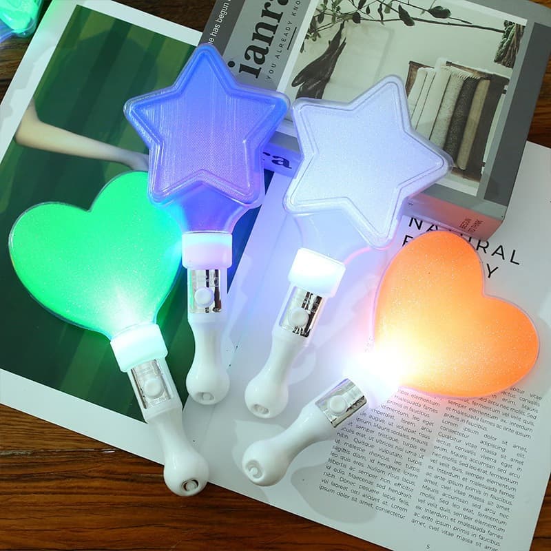 Heart-shaped glow sticks, pentagram luminous sticks, concert event flash sticks, and wholesale LED electronic flash sticks.