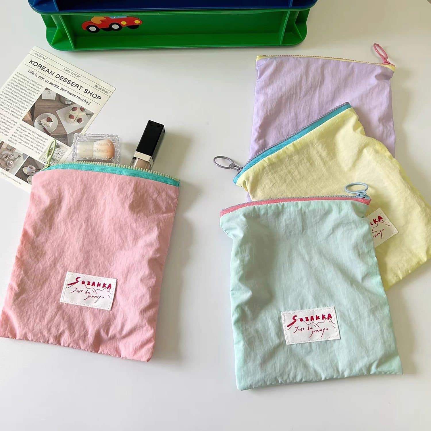 ♔ Cosmetic Bag, Portable Thin Makeup Pouch, Macaron Color Clash Lipstick Organizer, High-Fashion Simple Zipper