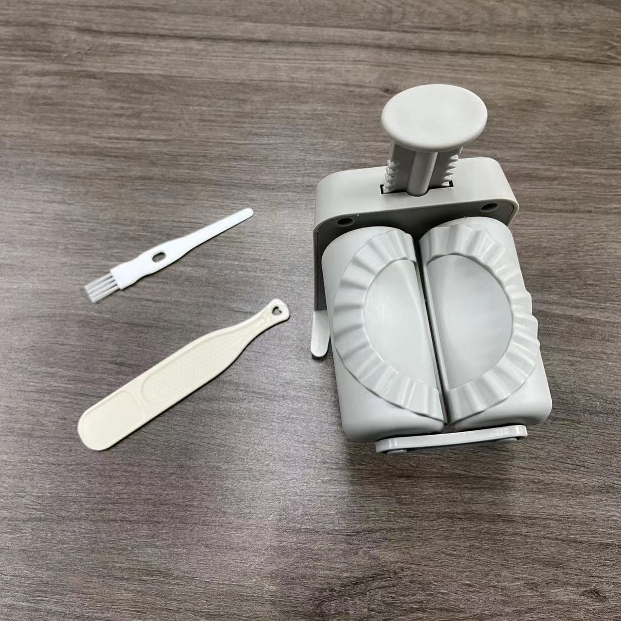 New Manual Press Single Dumpling Maker Home Use Dumpling Mold Small Dumpling Maker Machine Chinese Traditional Style