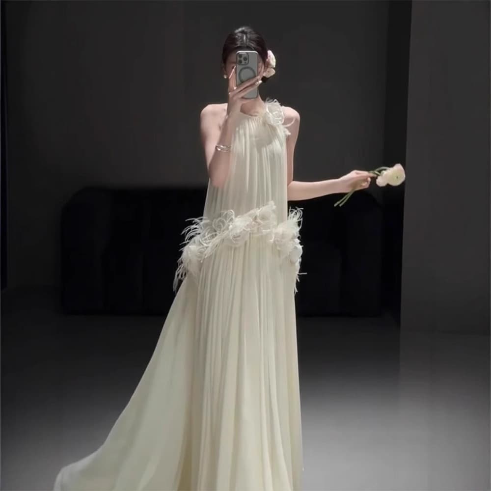 White halter neck small tail bridal dressing gown forest style small tail retro French engagement fairy welcome evening dress for women