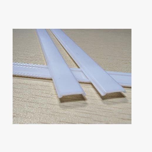 PC lampshades, PC plastic lamp covers for linear lights, LED lampshades, and PC lampshade lighting fixtures can be customized and wholesaled.