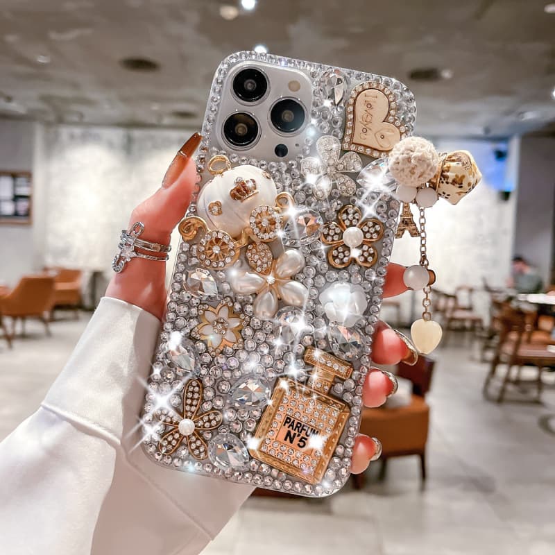 Luxury Pumpkin Cart Rhinestone Case for Apple iPhone 15 Pro Max New Full Coverage 14 Pro Shockproof Phone Case