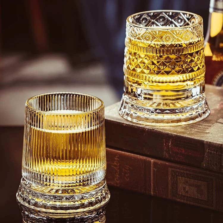 Premium Crystal Glass Whiskey Glass Set, Home Swivel Tumbler for Brandy, Wine, and Beer