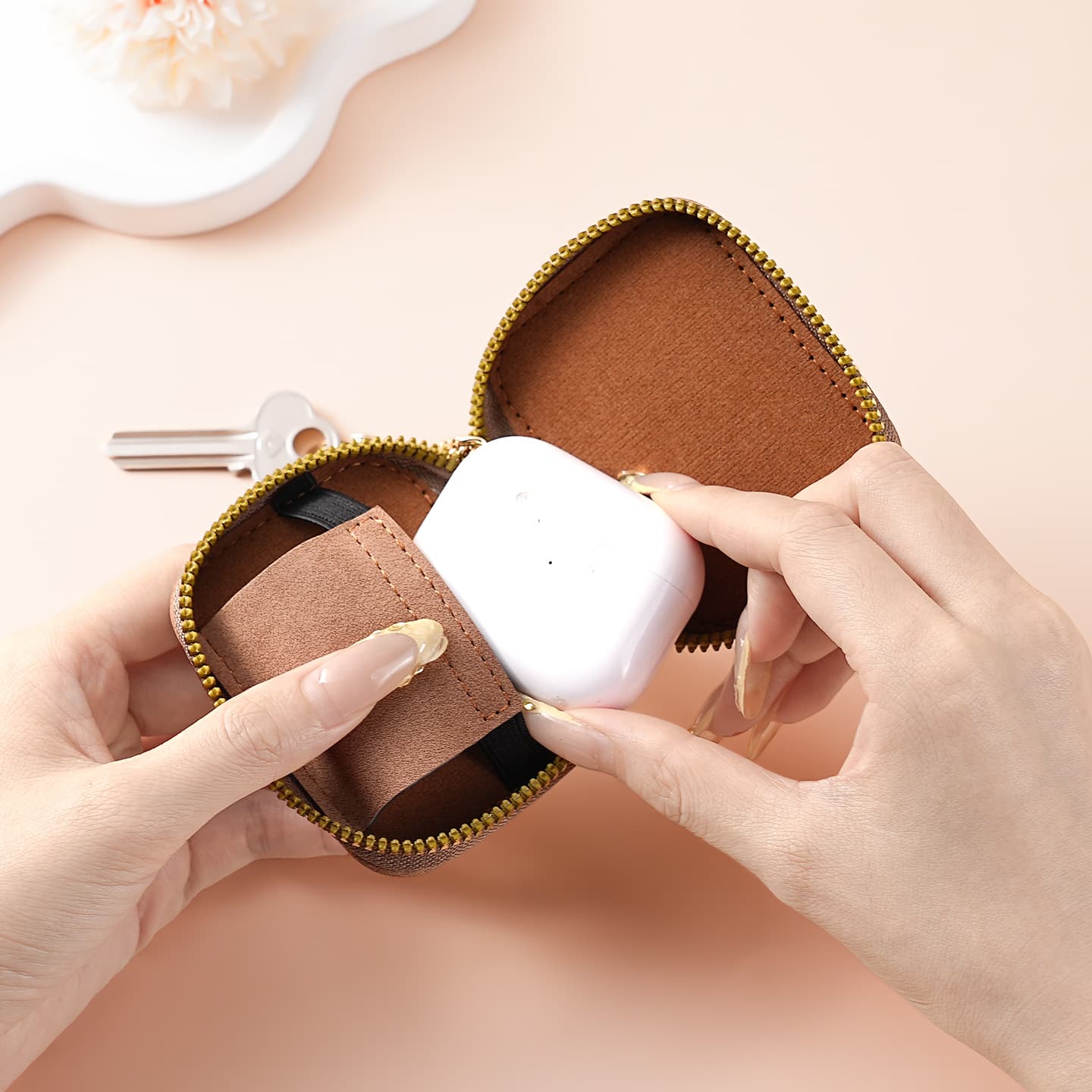 Factory Direct Bluetooth Earphone Hanging Case for AirPods 4 Protective Leather Cover New Compact Keychain Pouch Universal