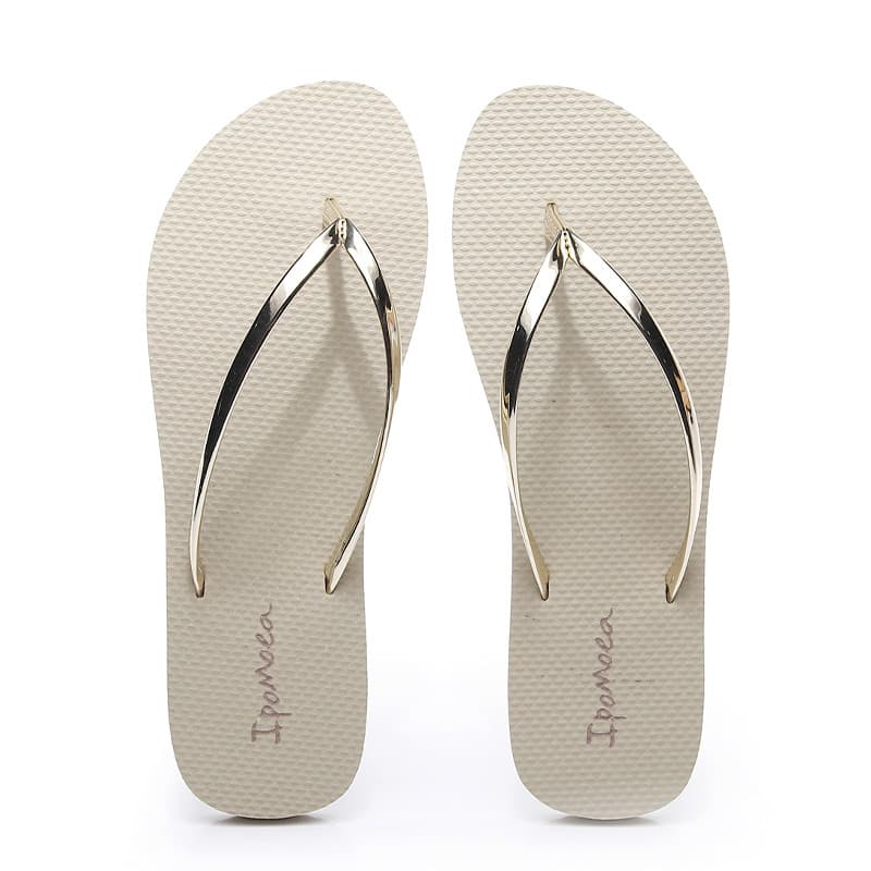 Metal PU flip-flops for women summer flat seaside vacation flip-flops women's outer wear summer flip-flops wholesale