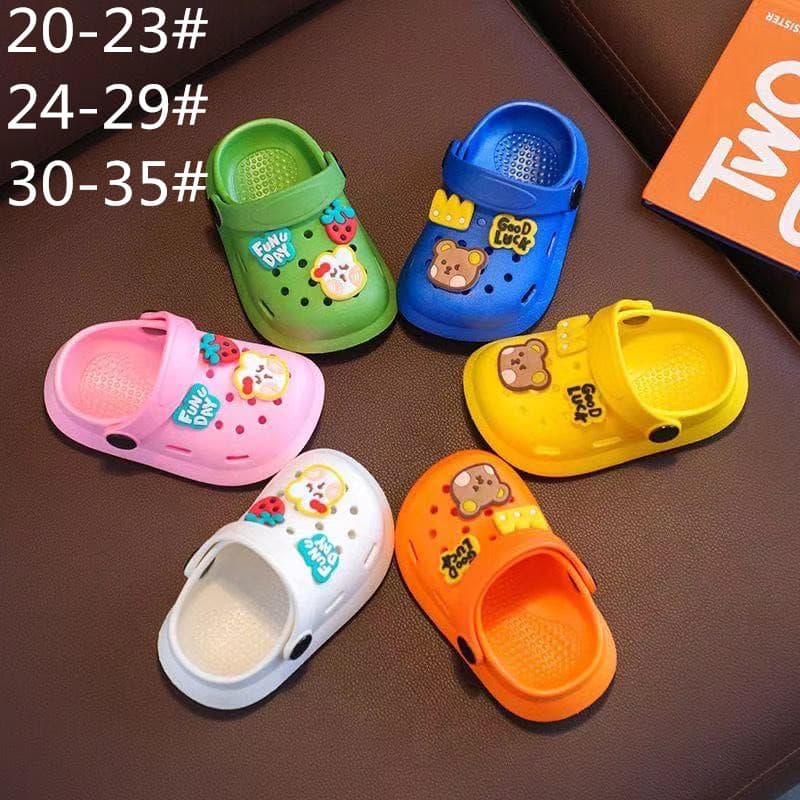 2023 Summer New Trendy Toddler Sandals Lightweight Soft Anti-Slip Cartoon Two-Way Closed-Toe Shoes Wholesale from Manufacturer
