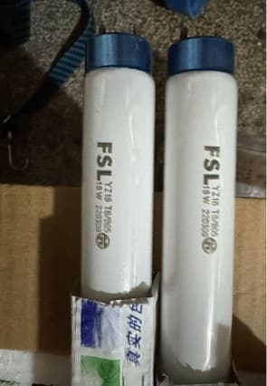 Foshan straight tube T8 18W tri-color white light 6500K, 3000 pieces, shipped by case