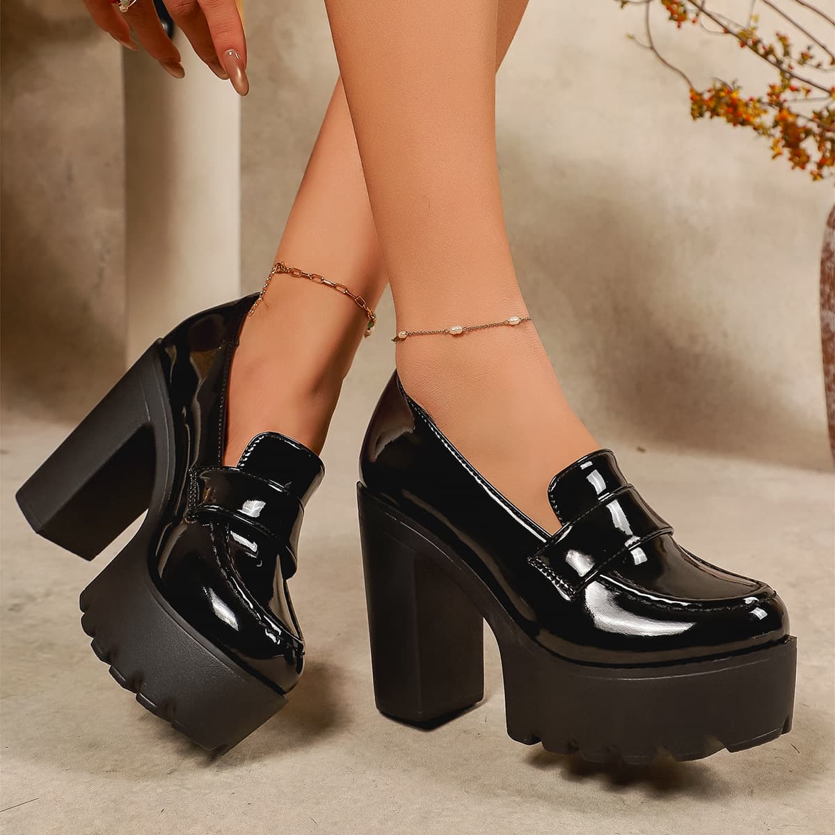 Large Size Cross-border Trade Low-heel Loafers for Women 2026 Spring New Chunky Heel Thick Sole British Style High-heel Loafers In Stock