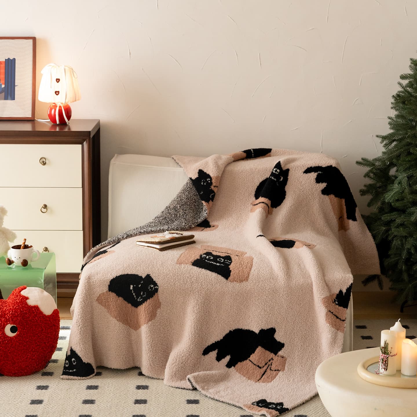 Autumn and Winter Thickened Half-Side Plush Blanket, Sofa Nap Plush Blanket, Women's Shawl Blanket, Office Lunch Break Mini Blanket