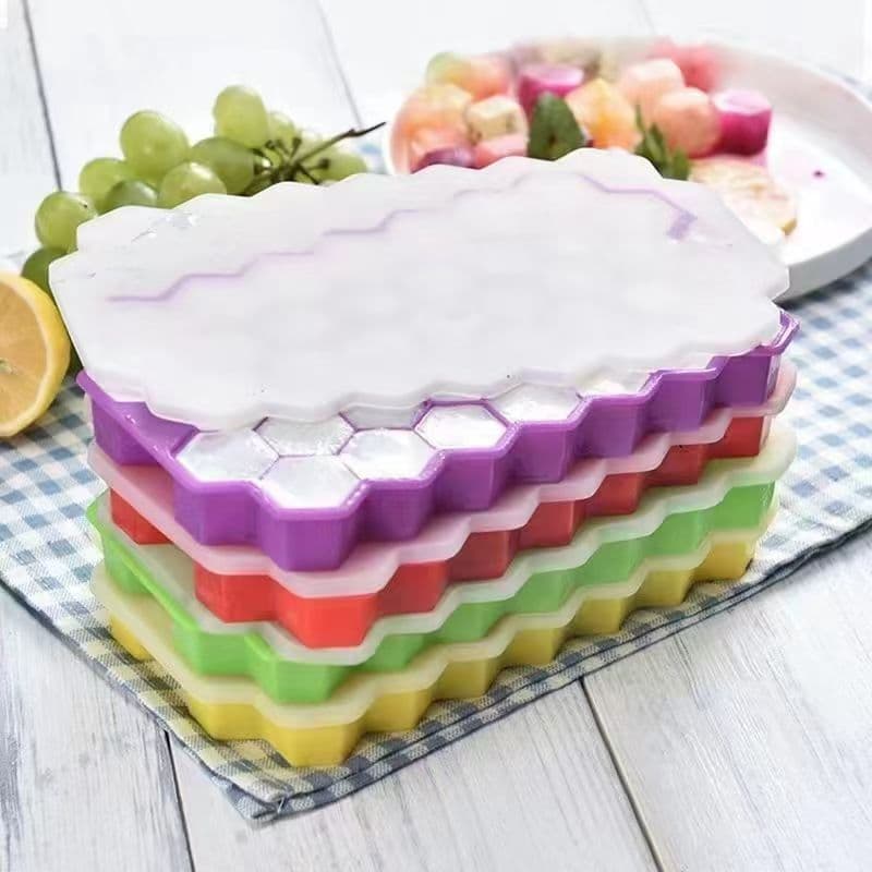 37-Cell Honeycomb Silicone Ice Cube Tray with Lid, Creative DIY Easy-Release Ice Maker for Home Use