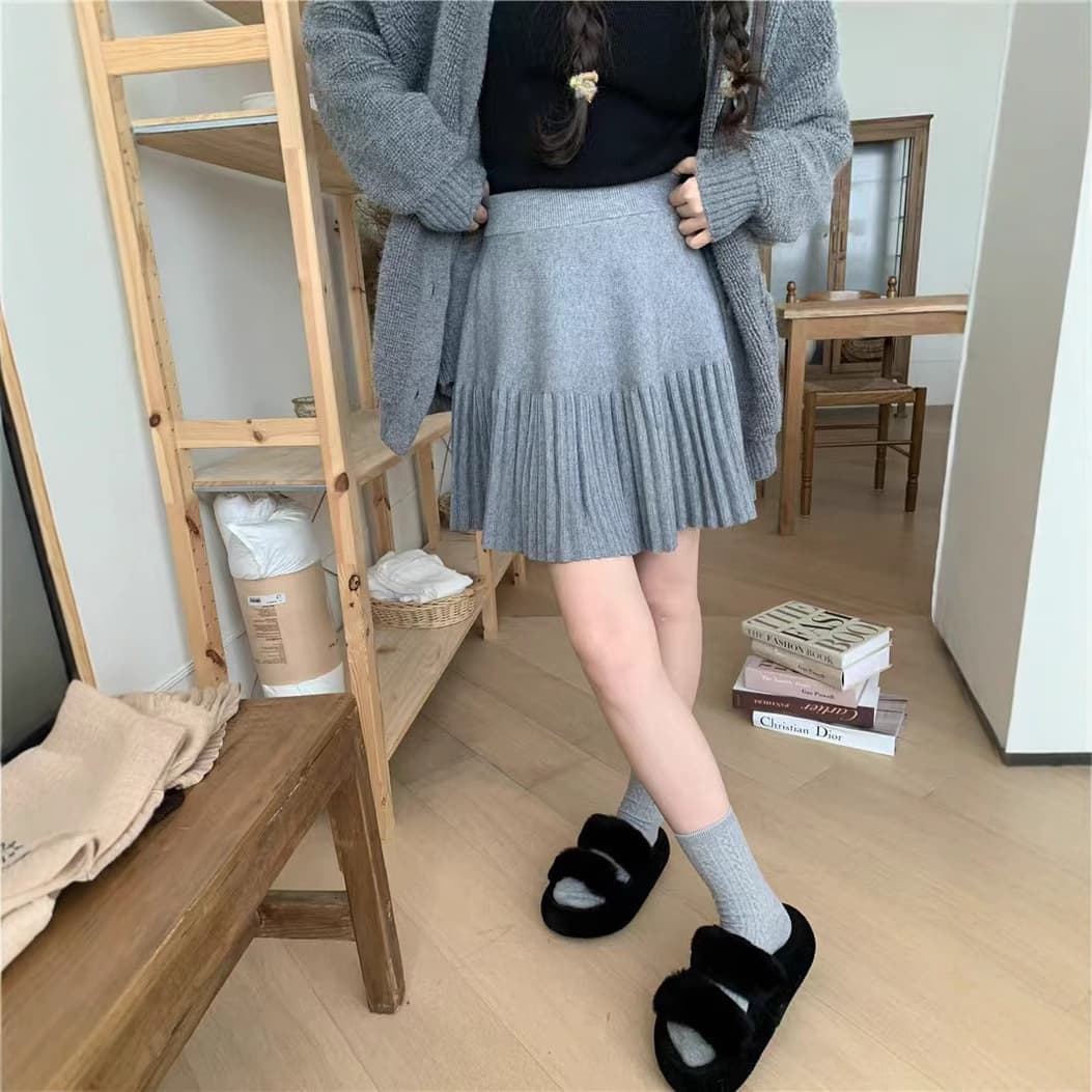 New Cross-border Korean-style Pleated Knit Skirt High-waist A-line Short Skirt Fashionable Versatile Half Skirt for Women