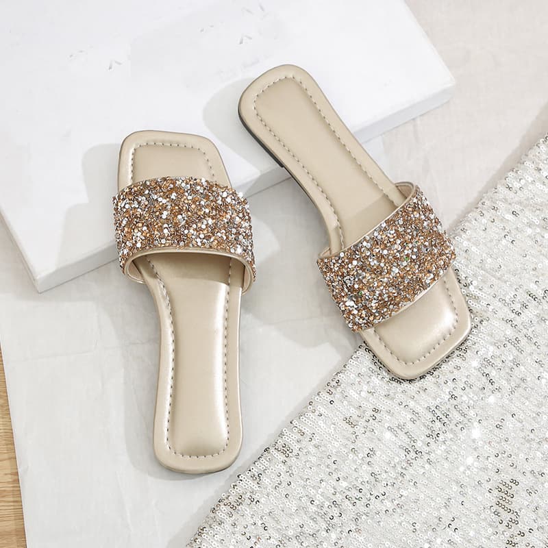 2025 Summer Glitter Sequin Flat Soft Soled Casual Women's Slippers Foreign Trade Large Size Women's Sandals 2026 New Style