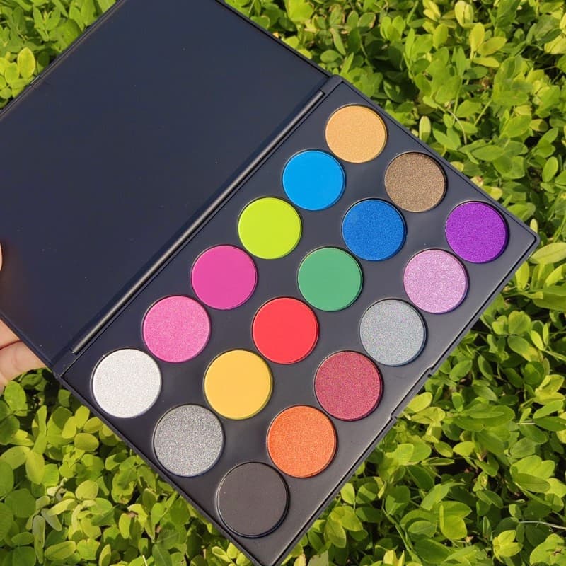Stage Makeup 18-Color Eyeshadow Palette Performance Cosmetics Glitter Pearl Earth Tone Makeup Palette Training School Exclusive