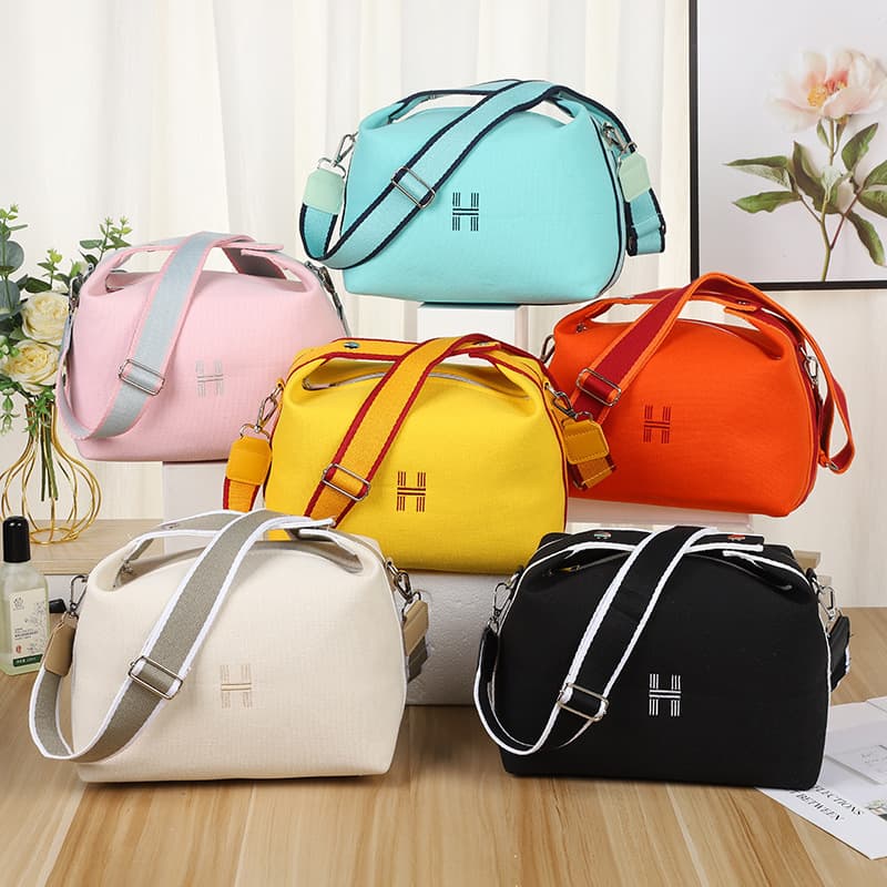 New Hcanva Makeup Bag Simple Single Shoulder Slanting Bag Travel Portable Toiletry Bag Handheld Cosmetic Bag Large Capacity