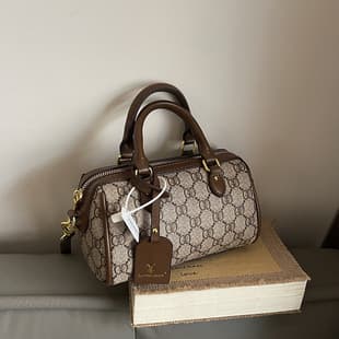 Premium Women's Handbag 2026 New Style Luxury Vintage Boston Bag Fashion Versatile Shoulder Crossbody Bag