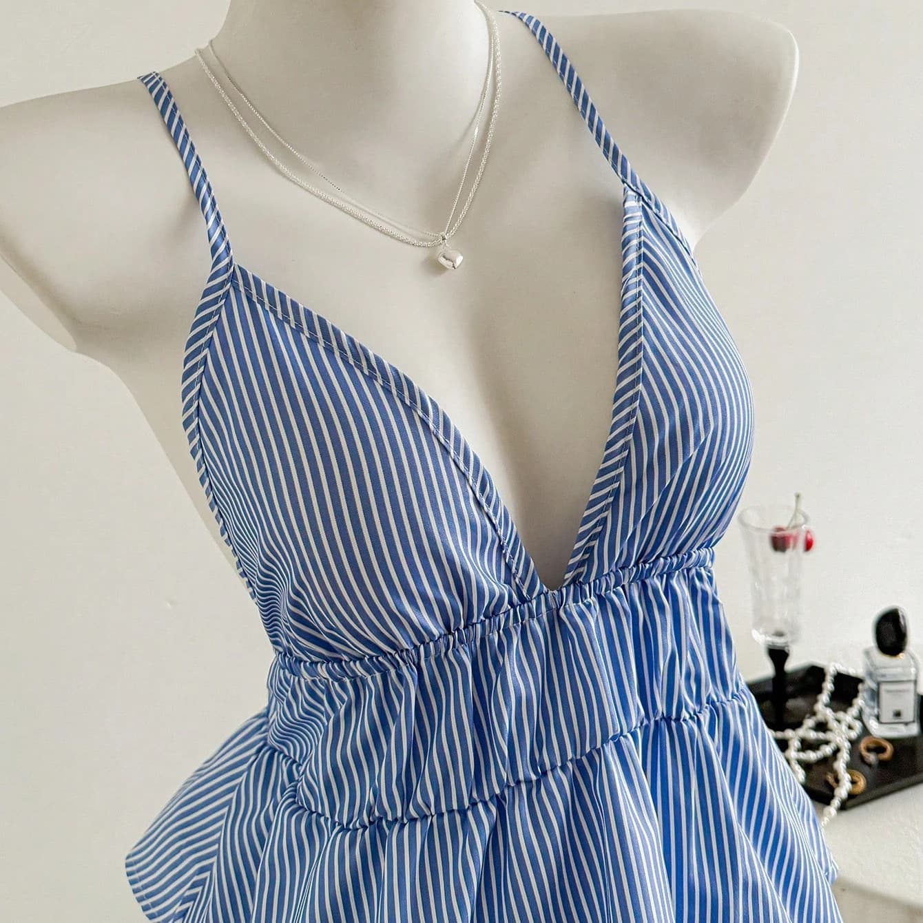 2025 European and American New Sexy Slimming Versatile Camisole V-Neck Striped Sweet Niche Cross-Back Top