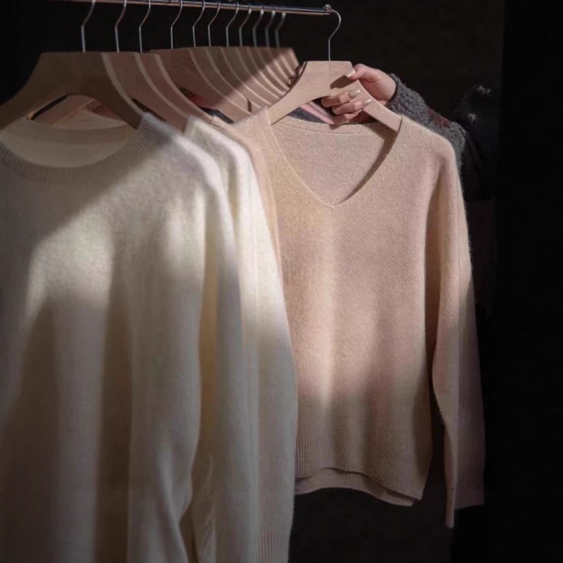Australian Tasmanian yarn women's wool sweaters, brushed cashmere sweaters, Puyuan sweater factory, knitting source manufacturer