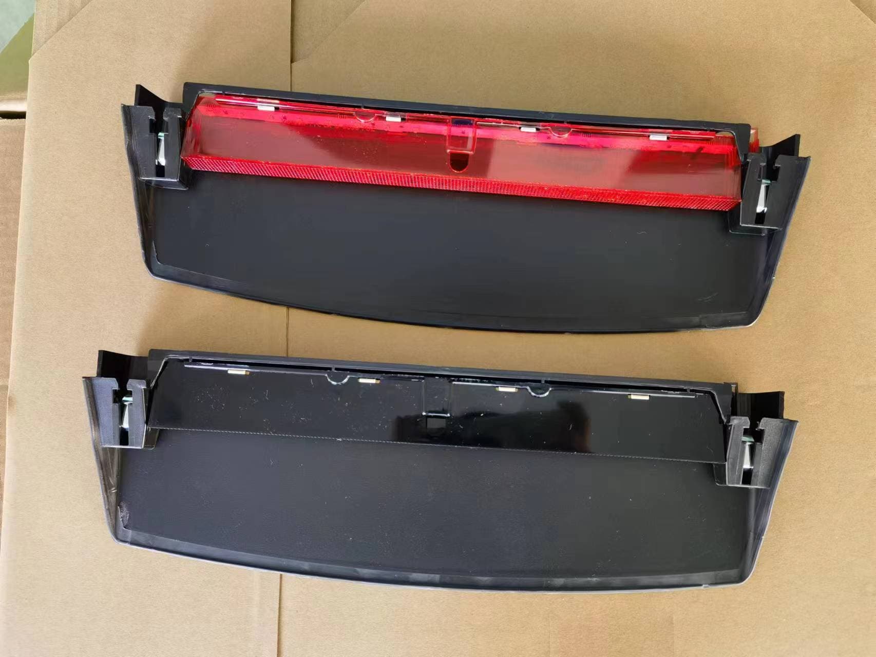 Compatible with Audi A4L B8 B8PA High Mount Brake Light Rear Windshield Warning Light Brake Light LED Stop Light