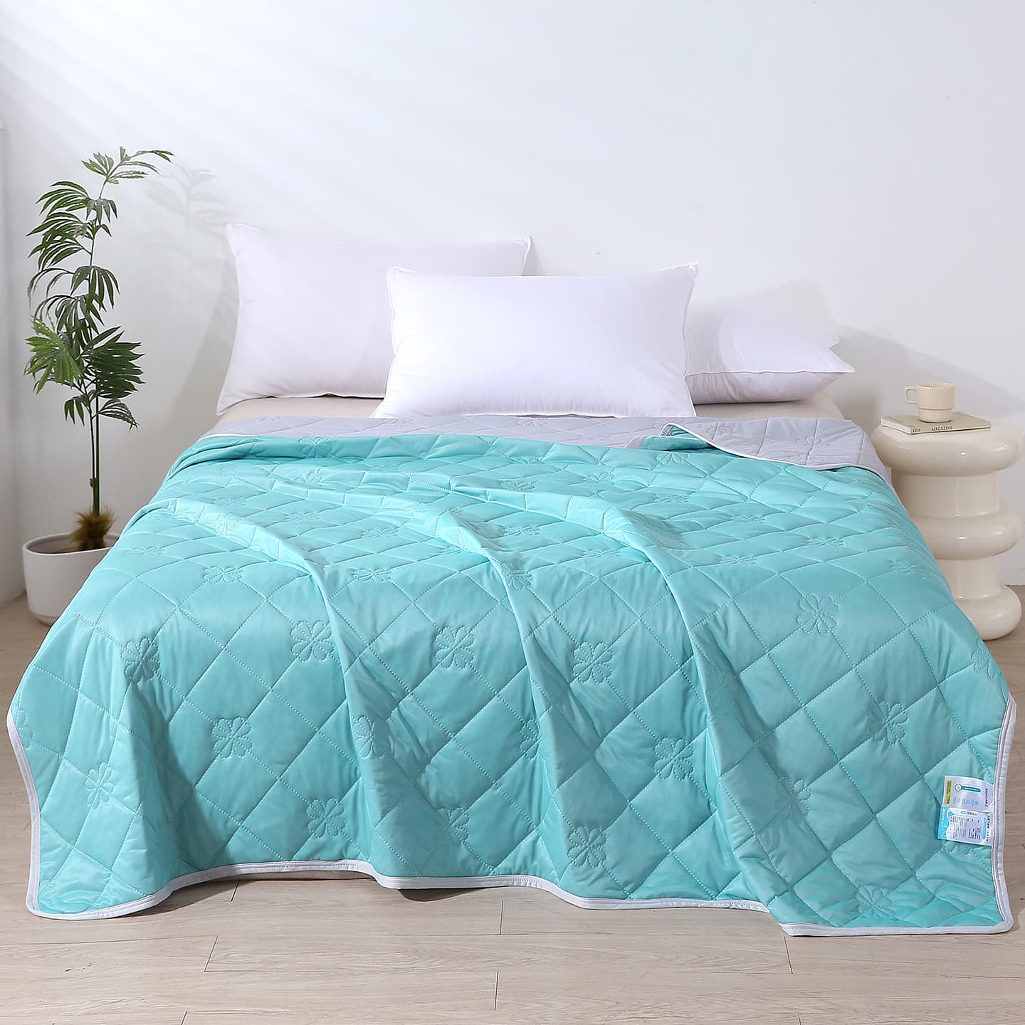 Summer Cool Quilt Ice Silk Cooling Summer Blanket Air Conditioning Quilt Solid Color Thin Blanket Gift Dormitory Blanket