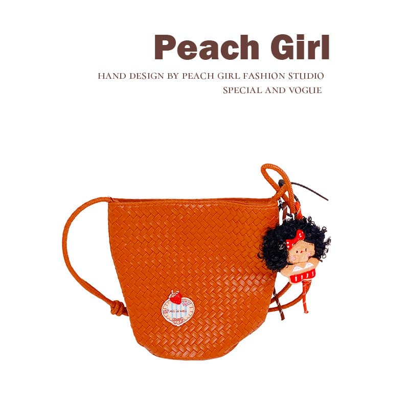 Peach Girl French style woven bag shoulder armpit bucket bag hand bag crossbody bag female HD645A04
