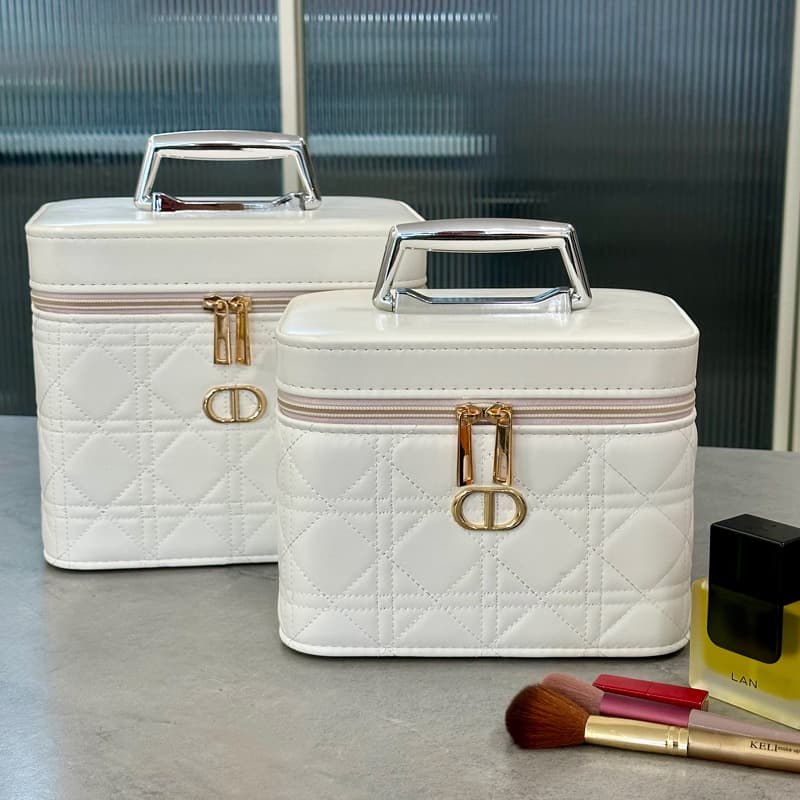 New Cosmetic Bag Fashionable High-Appearance Large-Capacity Portable Cosmetic Storage Box Handheld Case Waterproof Makeup Case