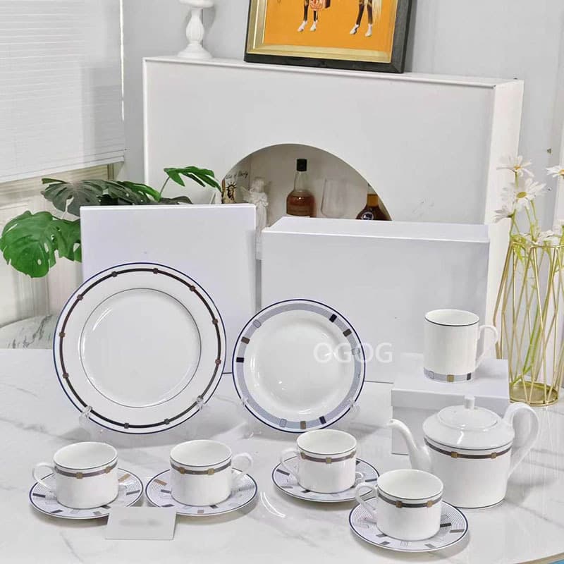Minimalist Bone China Coffee Set European Ceramic Dinner Plates Teapot Cup and Saucer Complete Set Light Luxury Gift Box Business Gift Wholesale