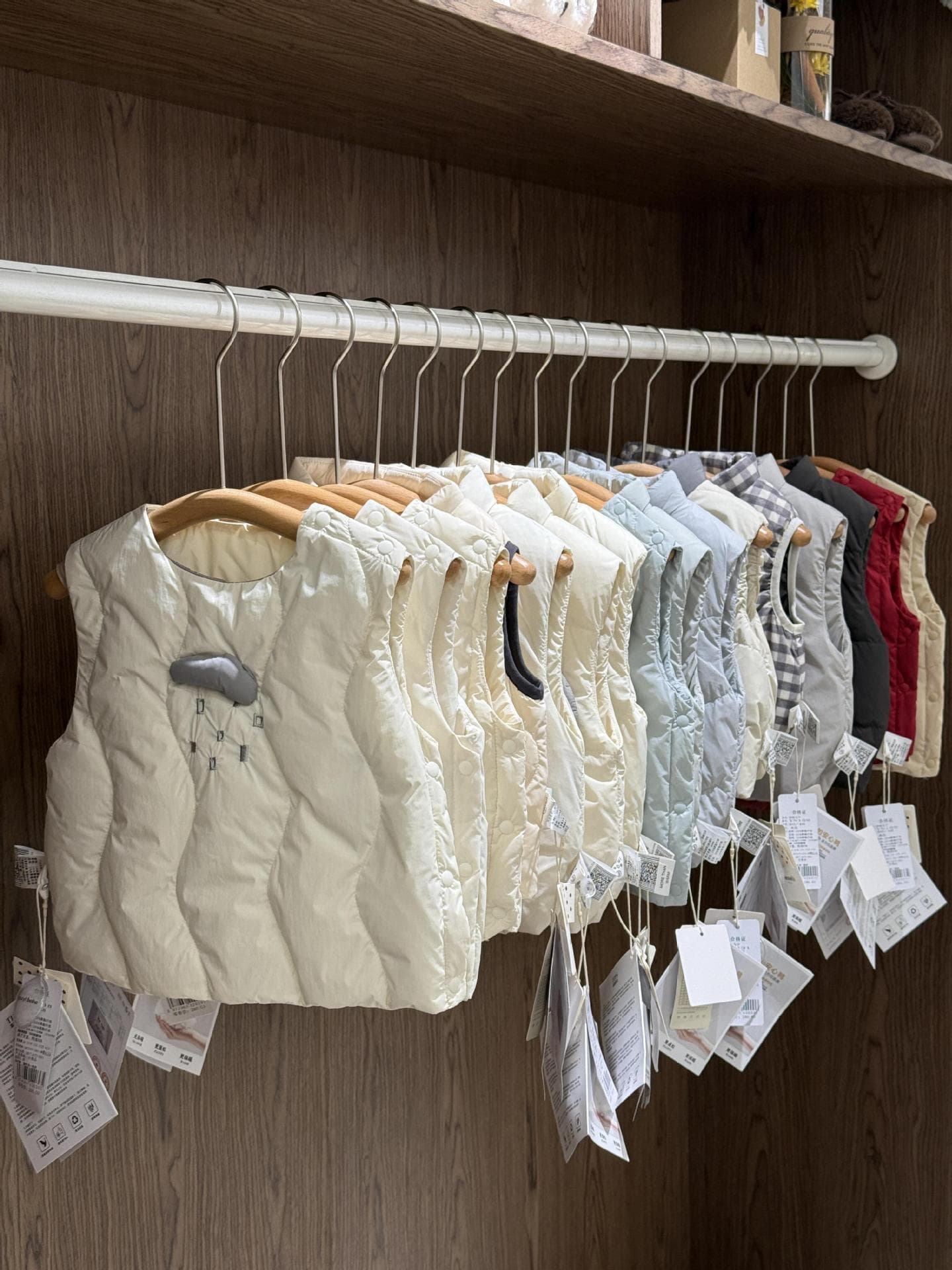 Yingci Annael's 25th winter new style down vest for children and middle-aged children brand children's clothing factory supply wholesale