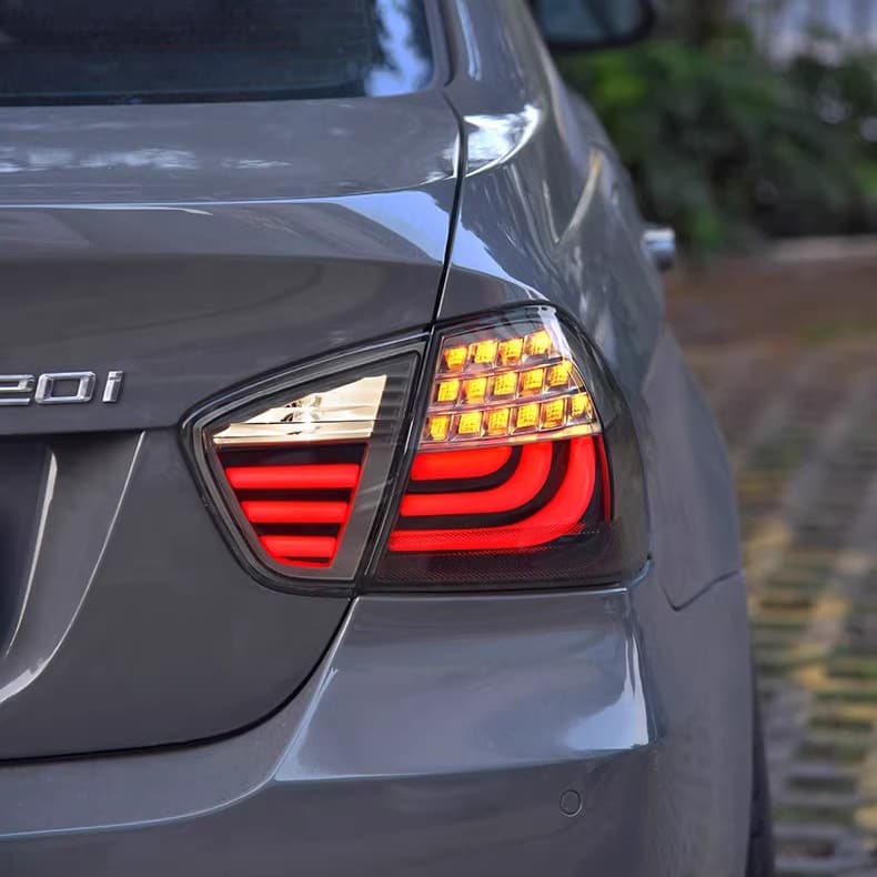 Suitable for 05-08 BMW 3 Series E90 tail light assembly modified 318i320325LED brake light rear tail light